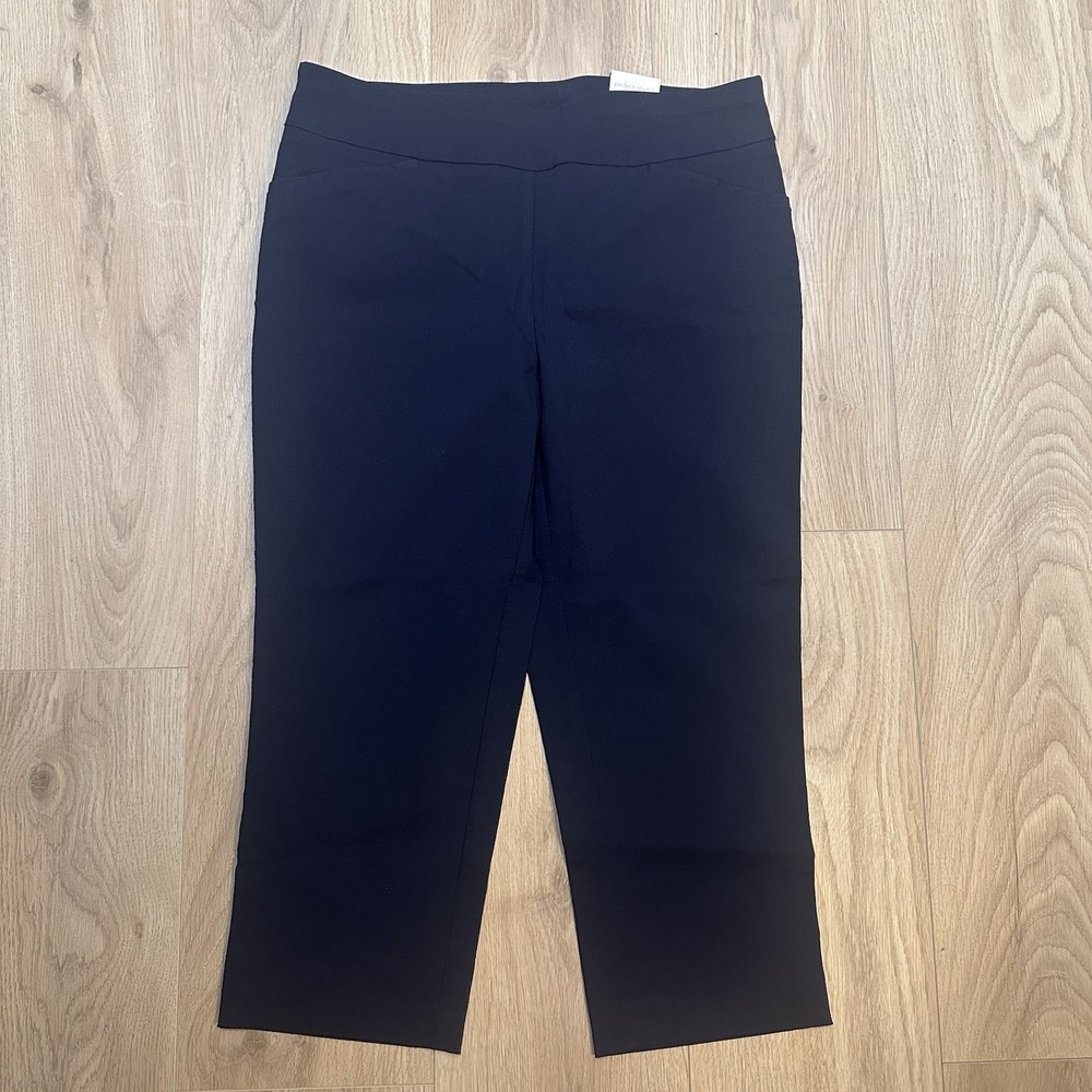 Chico's NWT Women's Capri‎ Pant Size 1 US M 8-10 Perfect Stretch Josie Slim Navy